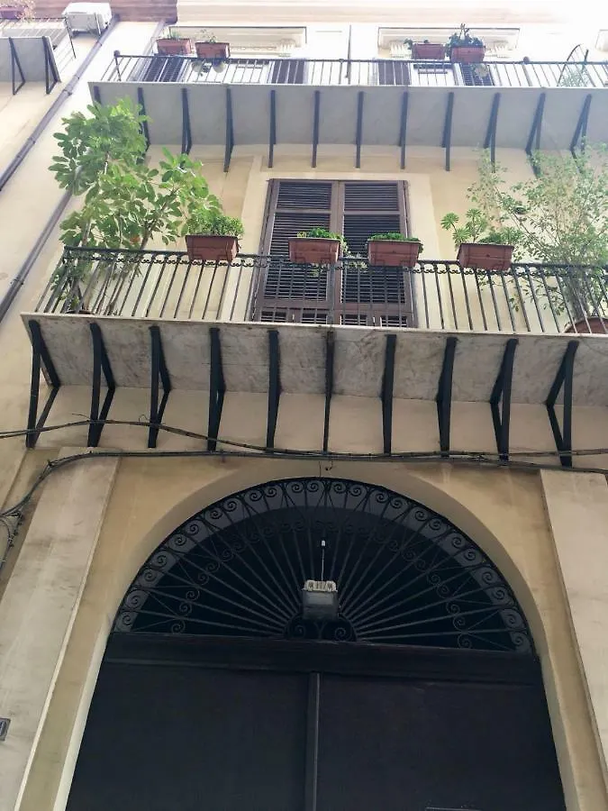 Casa Tea: Nel Cuore Del Centro Storico 팔레르모